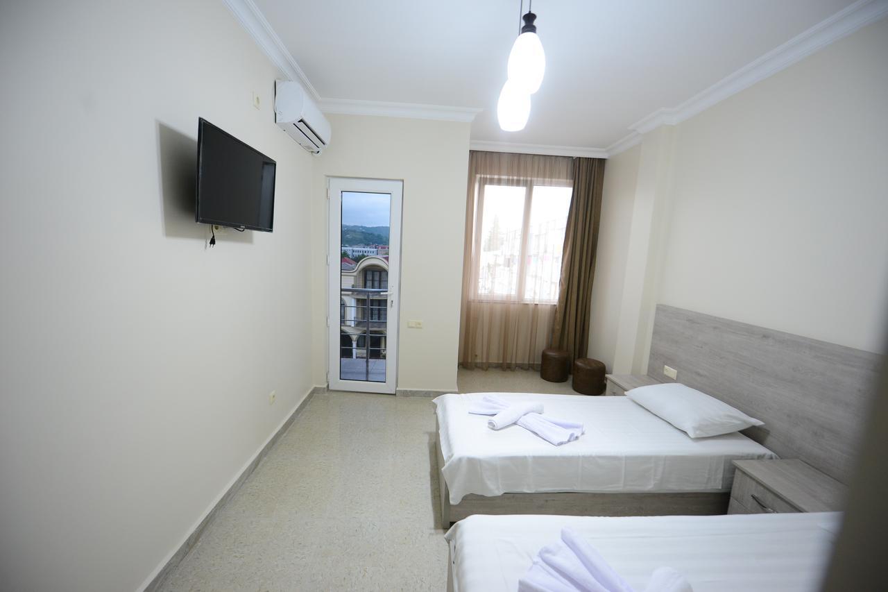 Family Hotel 바투미 외부 사진
